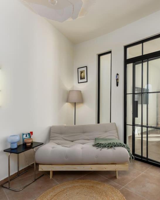 Japandi Style Flat In Thessaloniki City Center Εξωτερικό φωτογραφία